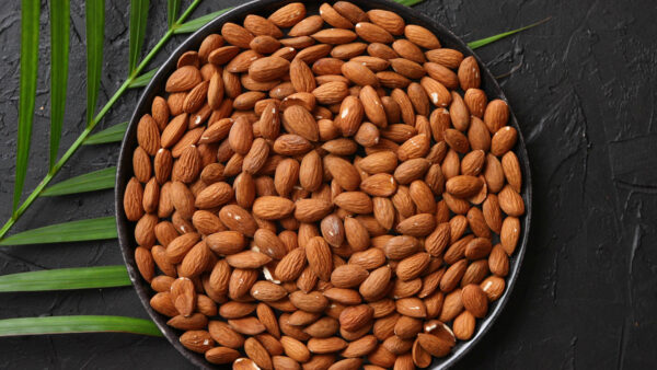 Premium Almonds – Fresh, Crunchy & Nutrient-Rich - Image 3